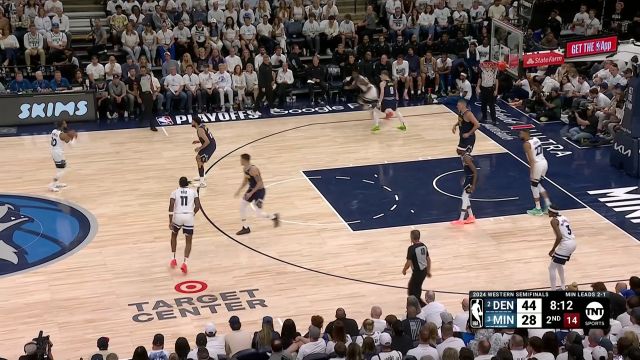 腰腹力量绝对够好！爱德华兹高难度拉杆反篮命中