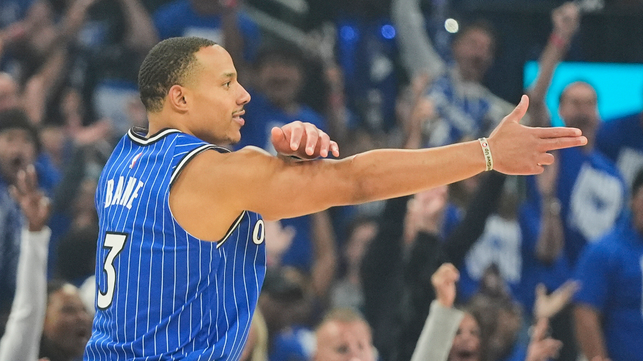 贝恩vs活塞集锦 出色表现轰下22+5关键三分一锤定音