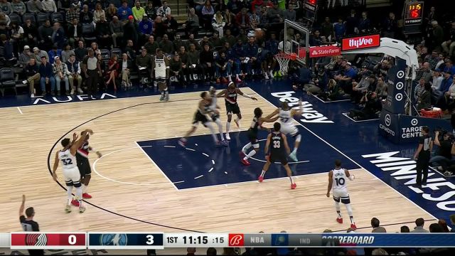 9-0梦幻开局！森林狼外线连中三元强势打停开拓者