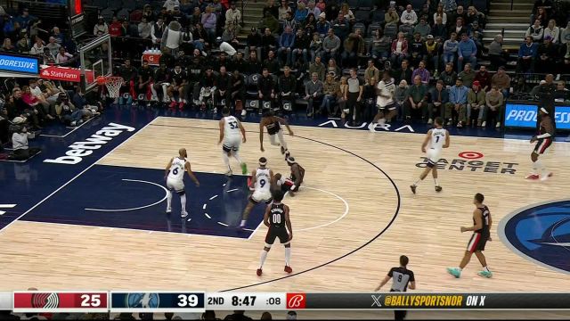 惊呆了老铁！里德突破失衡命中运气球