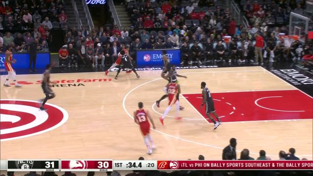 后方追尾全责！特雷杨瞬间加速打成2+1