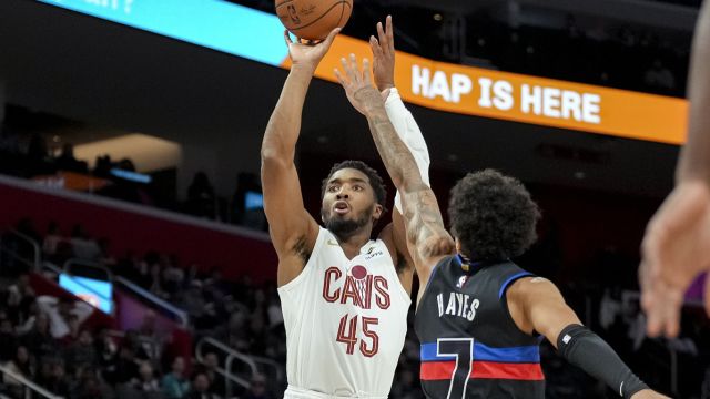 米切尔vs活塞集锦 全场20+3+4里突外投助队取胜