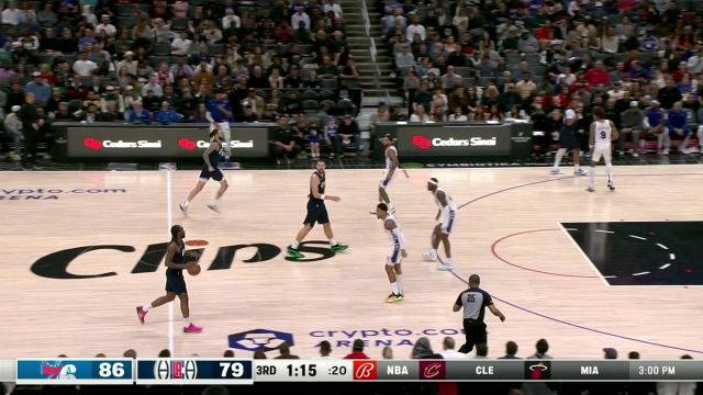 鲍威尔vs费城集锦 里突外投拿下20分无力回天