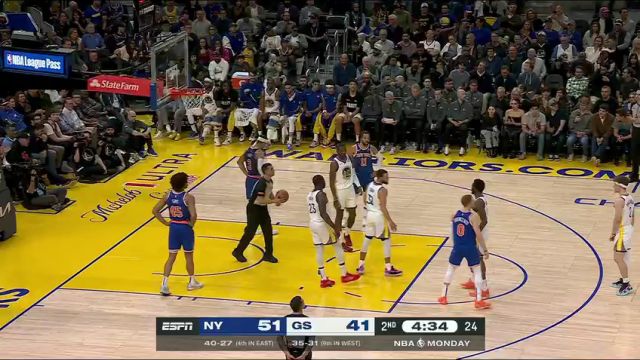 尼克斯vs勇士第2节中文解说回放