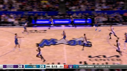 《NBA全场集锦》指如疾风势如闪电 萨博尼斯滑翔飞扣肆虐篮筐