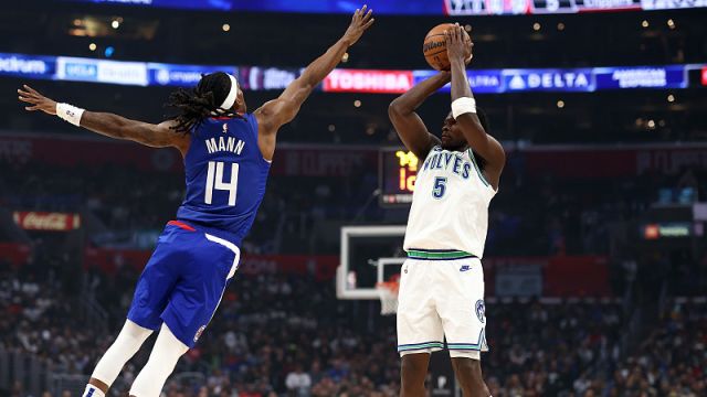 森林狼121-100快船 爱德华兹唐斯合砍26分稳坐西部第一