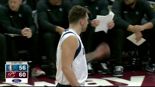 NBA常规赛：独行侠vs骑士第3节英文原声回放