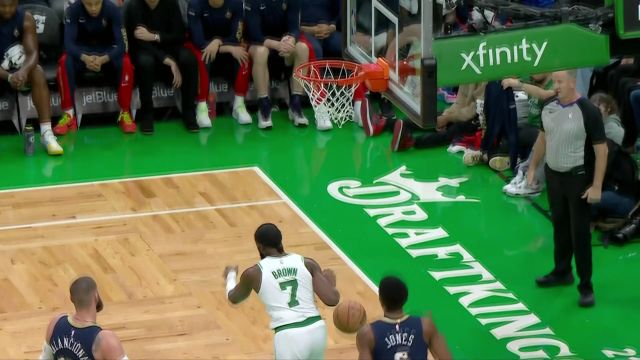 杰伦-布朗vs鹈鹕集锦 22分11板带队反击赢下胜利