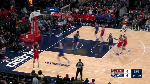 配合默契！库兹马眼观六路妙手疾传助攻琼斯三分飚进