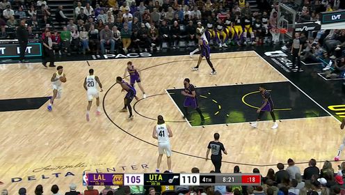 《NBA全场集锦》我命由我不由天！科林斯乱军丛中单手补扣势大力沉