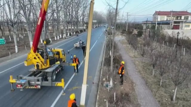 【学思想 强党性 重实践 建新功】夏县:安装1725盏太阳能路灯,照亮群众出行路