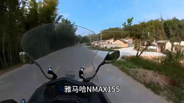 雅马哈nmax155降价2000元,加价神车也扛不住了,油耗2升无敌