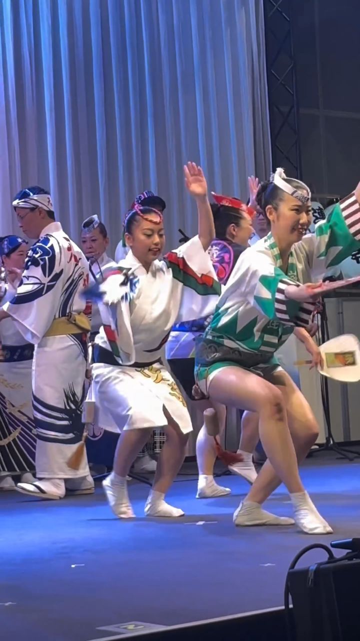 日本传统扇子舞表演