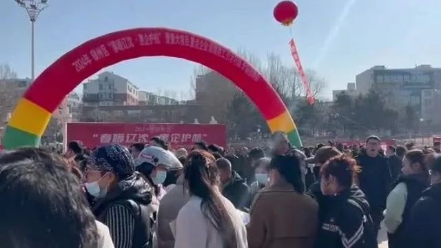 春暖招工正当时!银州区招聘会吸引3000余人现场求职