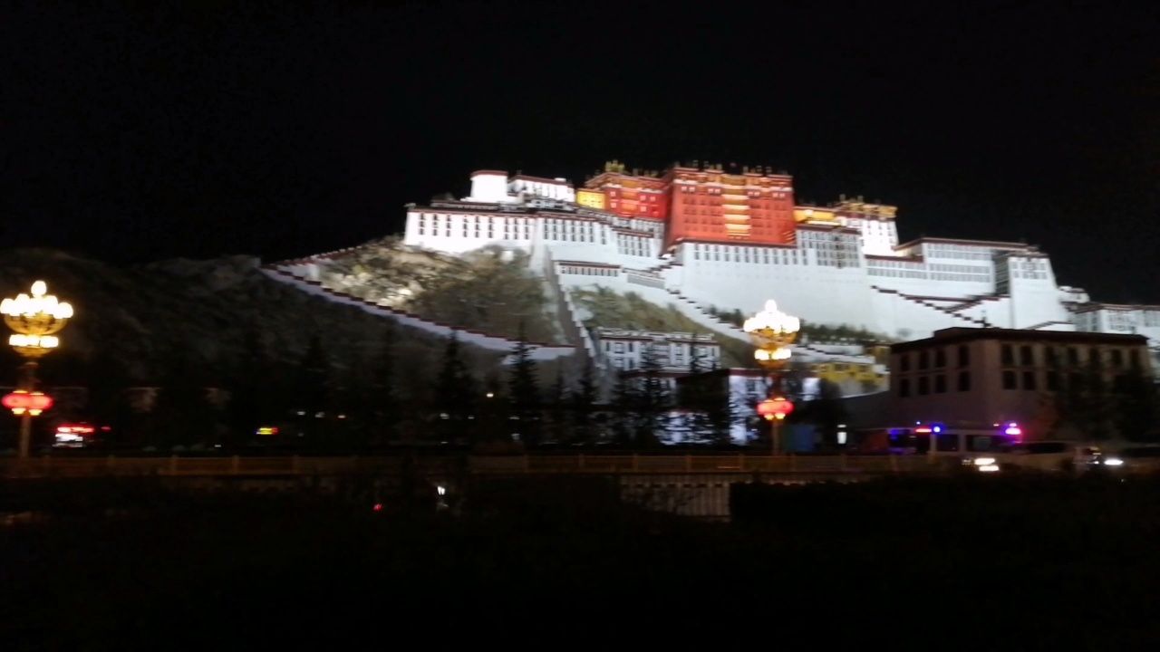 夜色·布达拉宫