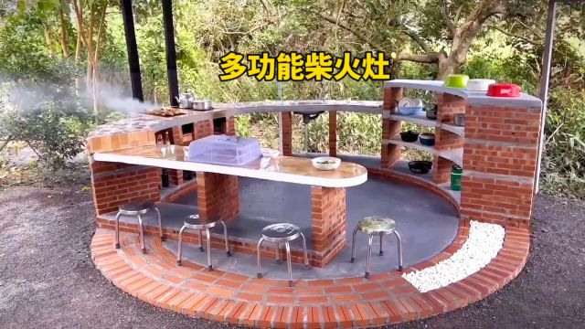 大叔纯手工砌建了一个最适合农村的多功能柴火灶