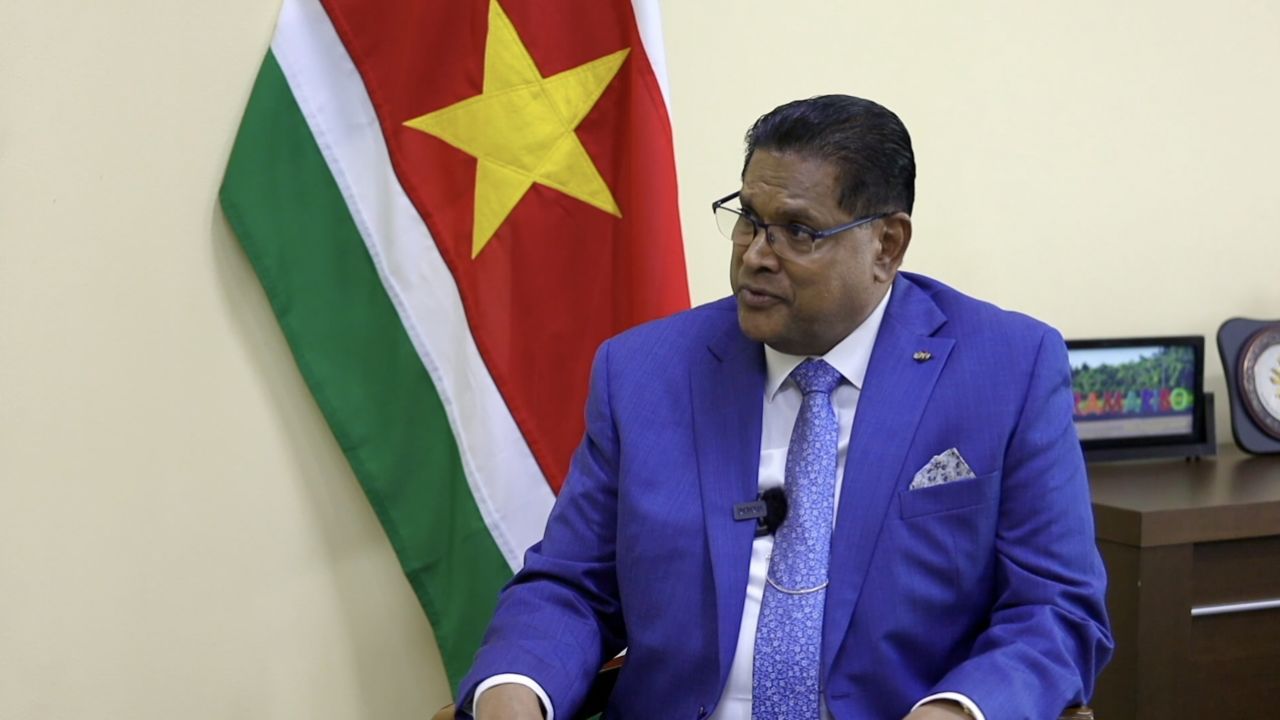 全球连线|"期待苏中各领域合作更上一层楼"——访苏里南总统单多吉