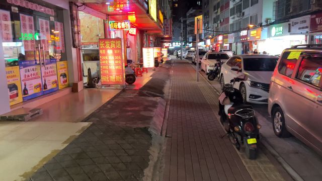 南宁小吃夜市一条街,快餐很便宜穷鬼天堂,整条街全是小旅店