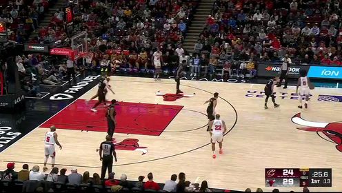 《芝加哥公牛》【回放】NBA常规赛：骑士vs公牛英文原声全场回放
