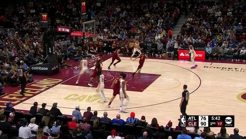 《NBA骑士》NBA常规赛：老鹰vs骑士第3节英文原声回放