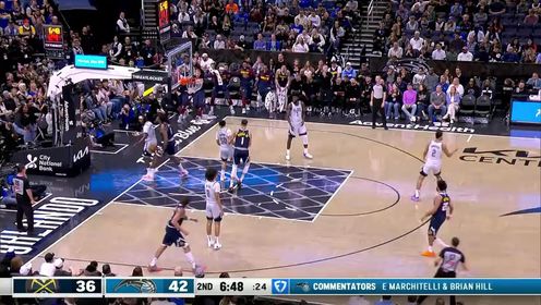 《NBA全场集锦》今夕是何年！小乔丹泰山压顶飞天怒扣不忘嘲讽