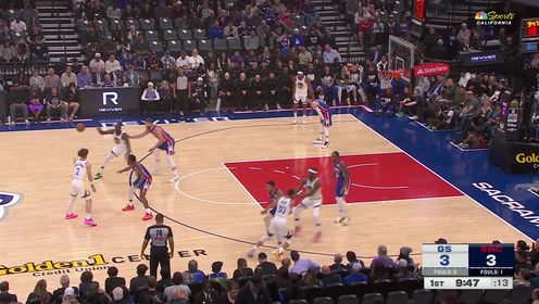 《NBA全场集锦》开场后战火在外线燃烧 穆迪库里对轰小萨德罗赞
