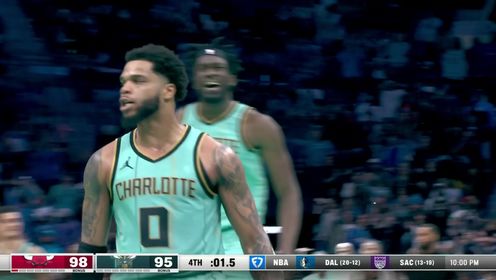 《NBA全场集锦》关键时刻决不含糊！布里奇斯晃开防守高难度绝平三分球