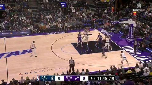 《NBA全场集锦》延续金州火热手感！汤普森三分线迎射马尔卡宁不讲道理