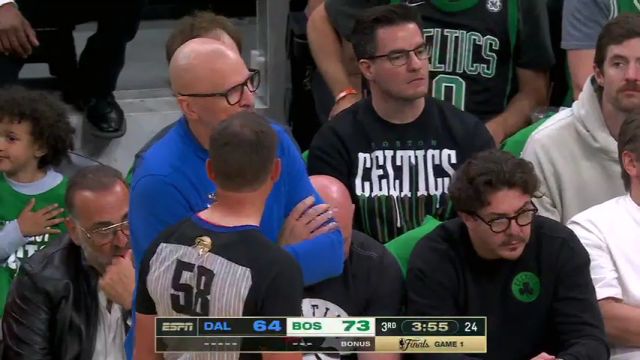 NBA总决赛：独行侠vs凯尔特人第3节中文解说回放