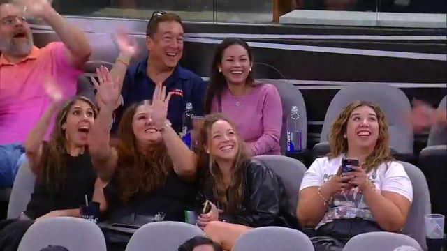 NBA季前赛：广州龙狮vs马刺第4节英文原声回放