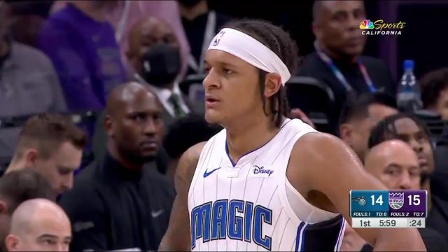 NBA常规赛：魔术vs国王第1节英文原声回放