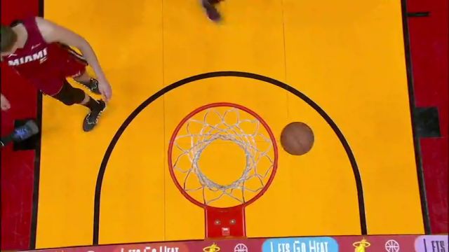 NBA常规赛：奇才vs热火第3节英文原声回放
