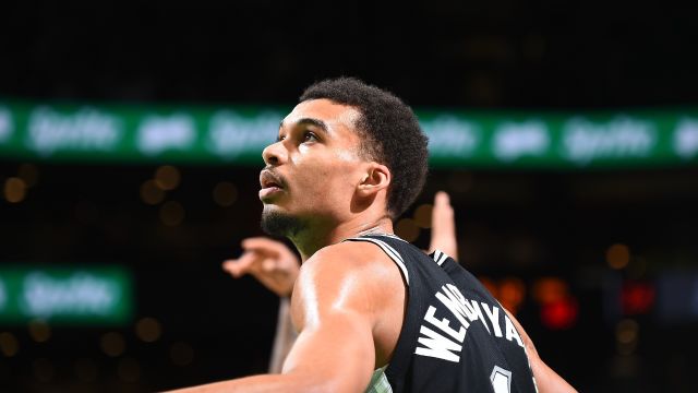 文班亚马vs凯尔特人集锦 空砍27分5板高效进攻难阻失利