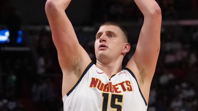 约基奇vs热火集锦 全场12分14板轻取两双助队取胜