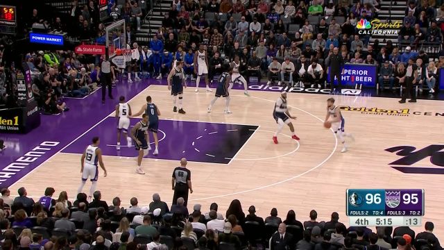 丝毫不给你们机会！ 基根-穆雷外线三分命中再次反超比分