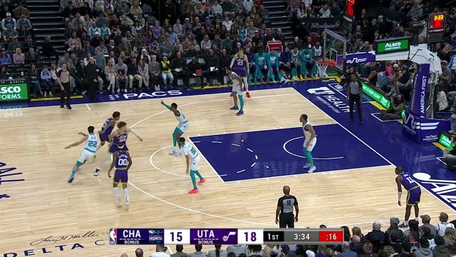 双臂擎天谁也不好使 布兰登米勒抢断反击上篮2+1