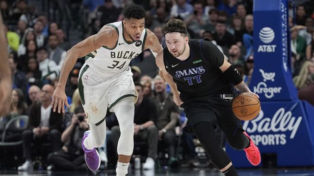 雄鹿129-117独行侠 字母哥利拉德联手轰下78分导演25分大逆转