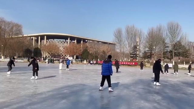 筑梦冰雪!北京建筑大学大兴校区向社会开放冰场