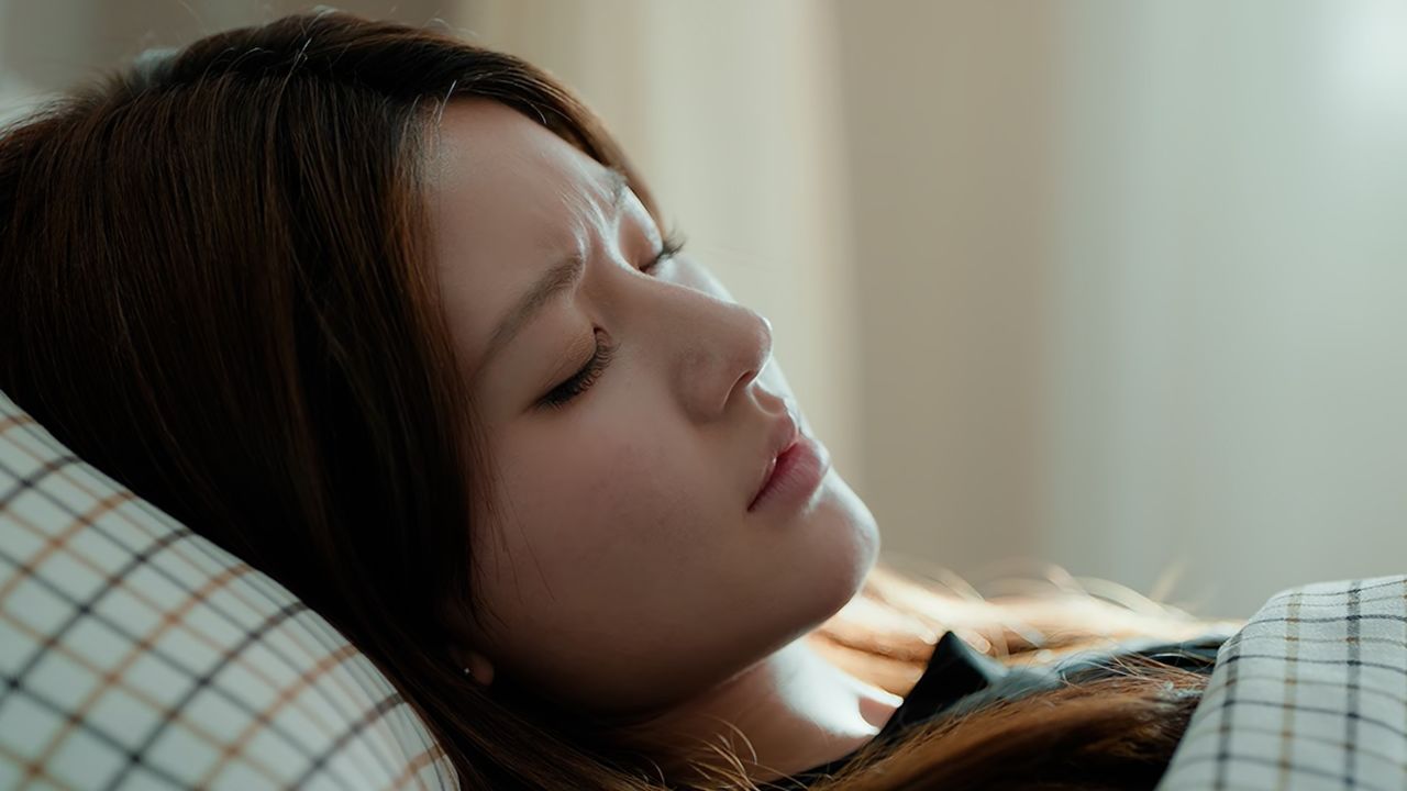 许我耀眼:方蕾故意绊倒许妍,谁料竟害她意外流产,沈皓明怒了_高清1080P在线观看平台_腾讯视频