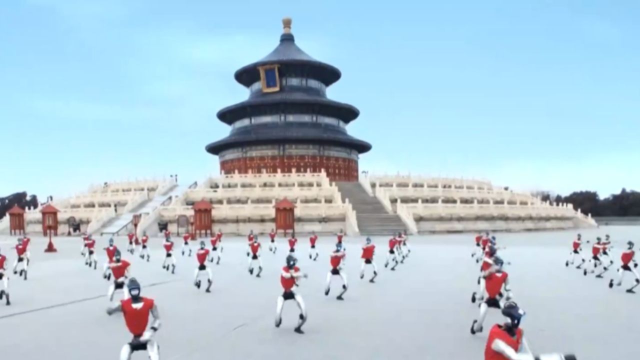 春晚“功夫机器人”在北京天坛上演武术秀_高清1080P在线观看平台_腾讯视频