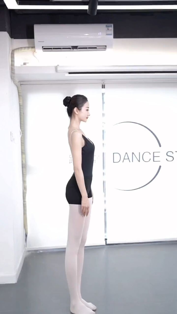 总有人翘首期盼为你而来舞蹈生大长腿舞蹈传承计划