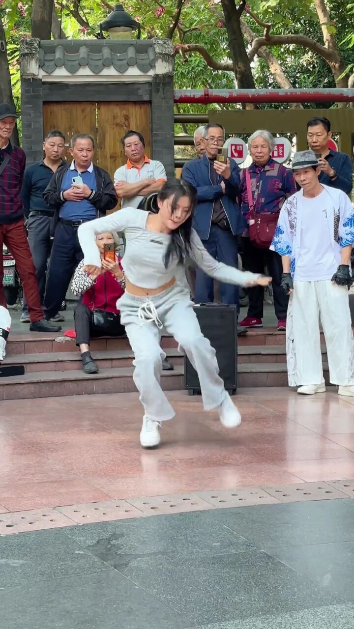 来吧,烫脚舞整起