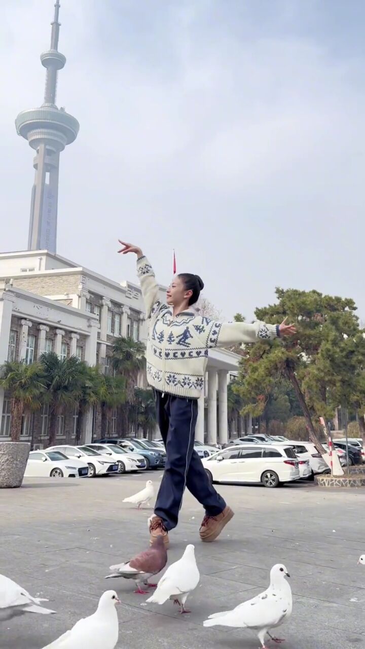 你们的苗儿来更新啦,你们都是几号放假呀!#南艺附中 #小豆苗儿