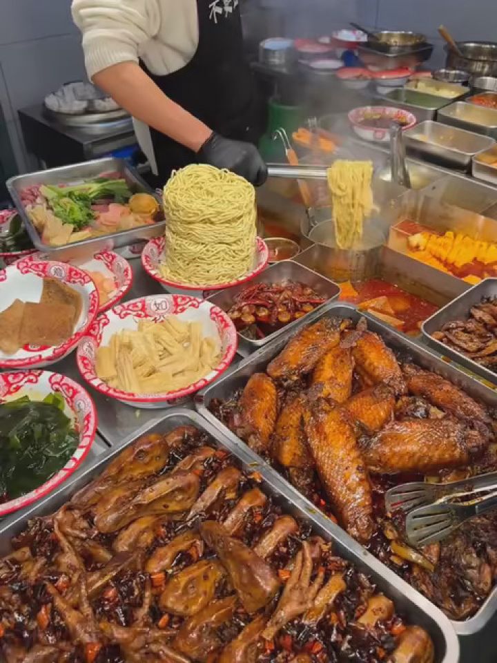 我小脑都萎缩了.#炸皮蛋 #路边摊美食