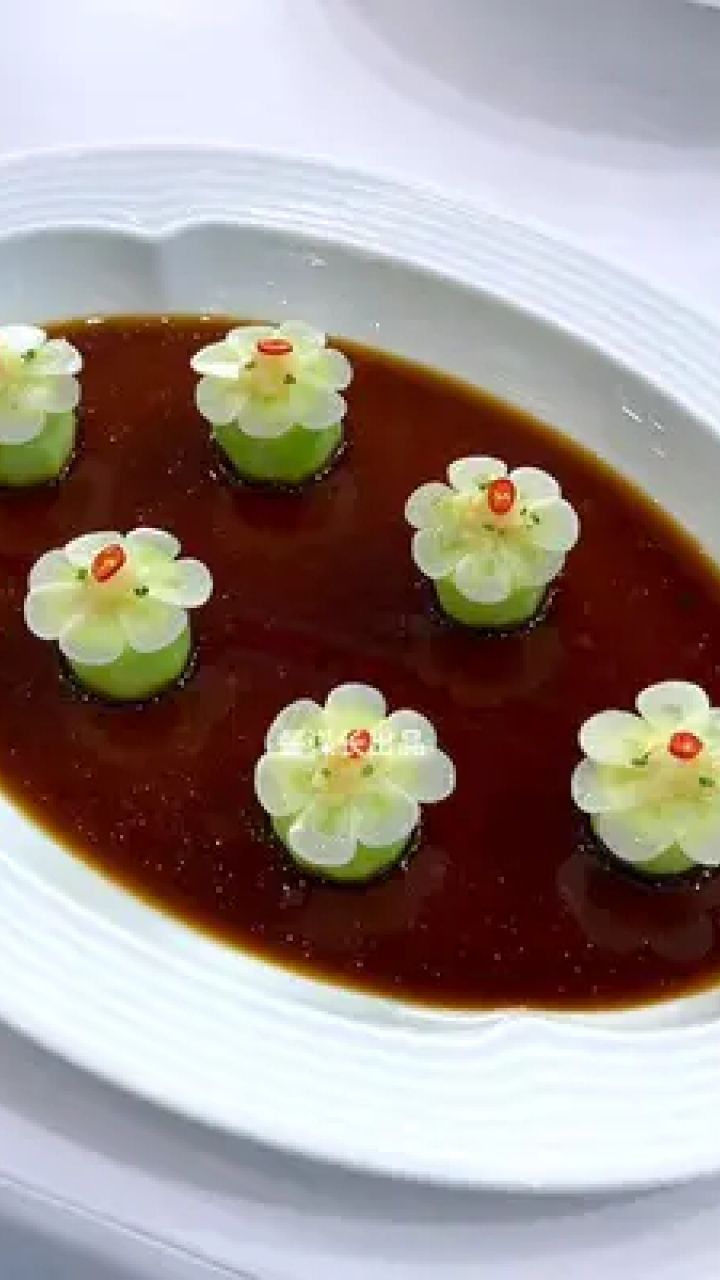 创作灵感 出去试菜你这样摆盘想不成功都难#厨师 #创意菜 #美食分享