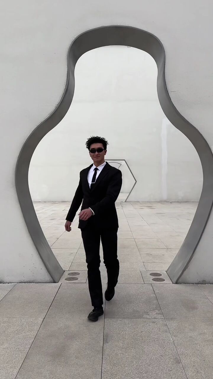 张元英看了也得退让三分