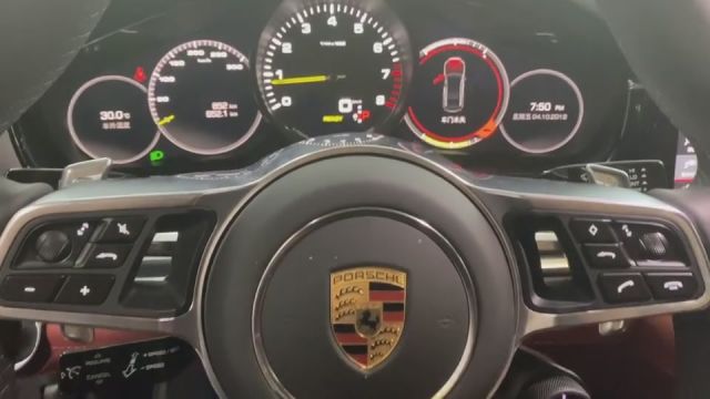 Panamera971 油电混合动力 在ST版本中 Turbo s 是全系971中百公里加速最快的一台轿跑