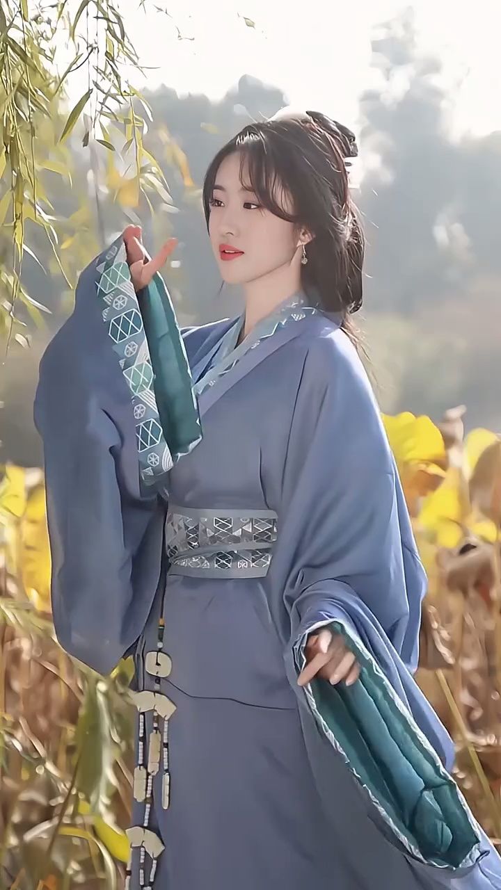 愿刷到此视频的你心情美美哒,唯美古风带你一起穿越汉服古风美女如画