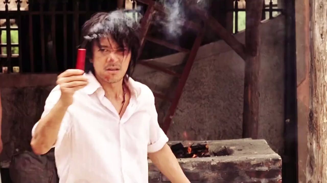 一根鞭炮引发的血案……,一口气看完功夫 # 功夫 # 周星驰