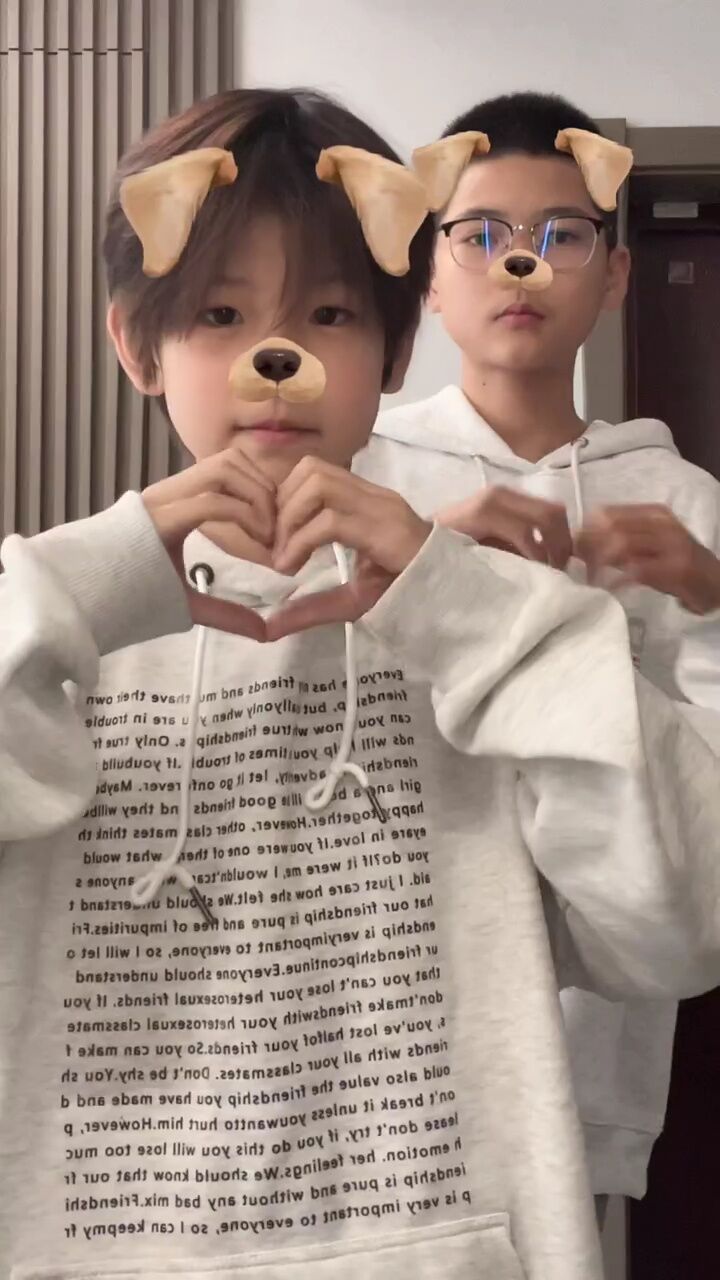 悲伤小学生#鲨鱼特效#帅哥驾到